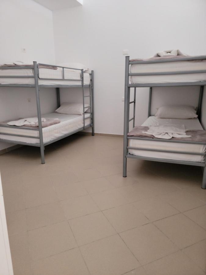 Hostel K13 Sarandë Quarto foto